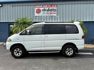 1995 Mitsubishi Delica Space Gear 4WD L400, Automatic transmission, V3.0L Gas, 113k Miles — photo 5
