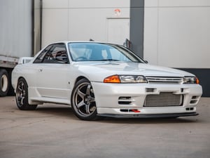 1990 Nissan Skyline R32 GT-R — photo 2