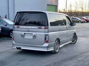 Nissan Elgrand 3.5 L Rider S — photo 3