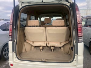 2005 Honda Stepwagon Van 4WD with Dual Sliding Door 82,000 km — photo 6