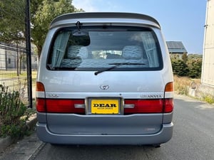 Toyota Graniva G Limited KCH10 January 1997 — photo 5