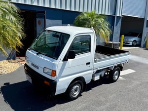 1997 Suzuki Carry Dump Kei Truck Selectable 4WD, 5-Speed Manual Transmission, Axle Lock — photo 4