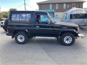 Toyota Land Cruiser 70  HZJ73 ZX4WD  1997 March — photo 2
