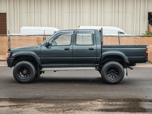 1992 Toyota Hilux Pickup — photo 5