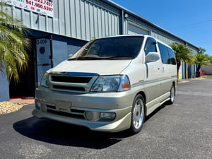 2000 Toyota Grand HiAce V6, 3.4L Gas. RWD Automatic transmission — photo 2