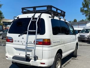 2000 MITSUBISHI DELICA CHAMONIX — photo 4