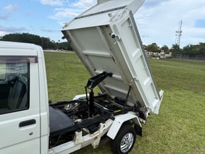 1999 Daihatsu Hijet. 54k miles. — photo 6