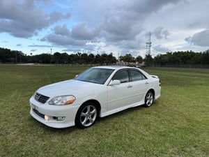 2001 Toyota Mark II Grande IR-S Type — photo 2