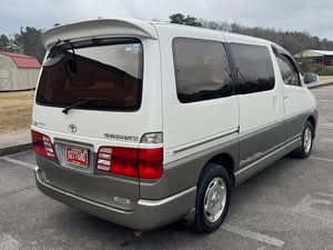 2000 Toyota Grand Hiace Passenger Compartment (LxWxH),Inch 113x64x53 — photo 3