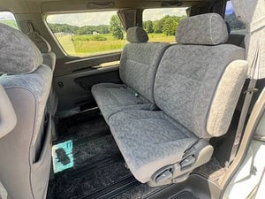 1997 Nissan Elgrand Passenger Compartment (LxWxH),Inch 119x64x50 — photo 6