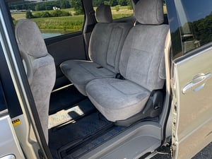 2001 Toyota Estima — photo 6