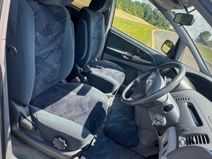 2000 Toyota Estima Sale Pending — photo 5