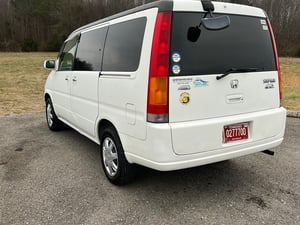 1998 Honda StepWagon Passenger Compartment Mesurment (LxWxH),108x62x52 inch — photo 3
