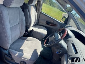 2000 Toyota Estima 4 Wheel Drive/Sale pending — photo 5