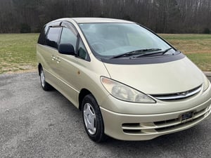 2000 Toyota Estima