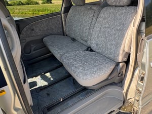 2000 Toyota Estima — photo 6