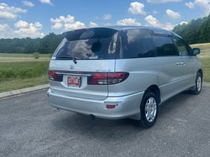 2001 Toyota Estima — photo 3