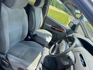 2001 Toyota Estima — photo 5