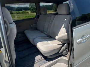 2001 Toyota Estima — photo 6