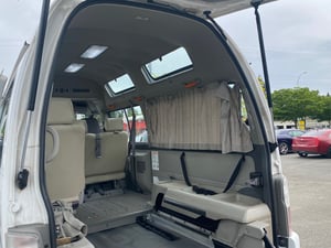 JDM NISSAN CARAVAN HIGH ROOF MINI VAN LOW MILEAGE — photo 2