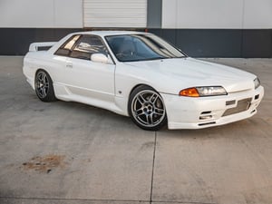 1992 Nissan Skyline R32 GTS-T — photo 2