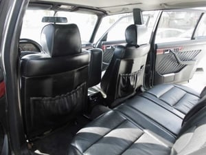Mercedes-Benz W126 S-Class 1990 — photo 6