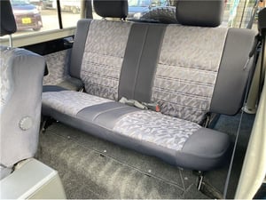 Toyota Land Cruiser 70  HZJ73 ZX4WD  1997 March — photo 3