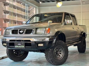 Datsun AX double cab
