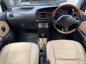 Daihatsu Miragino Gino — photo 4