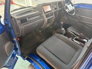 Subaru Sambar Truck WR Blue Limited — photo 6