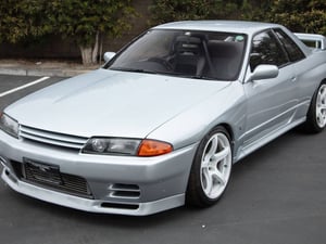 1991 Nissan Skyline GT-R — photo 2