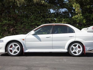 1999 Mitsubishi Lancer Evolution VI — photo 4