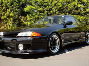 1992 Nissan Skyline GT-R — photo 2