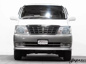 2000 Toyota Grand HiAce — photo 2