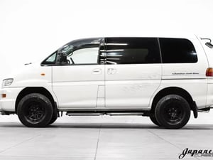 2000 Mitsubishi Delica 2.8TD — photo 4