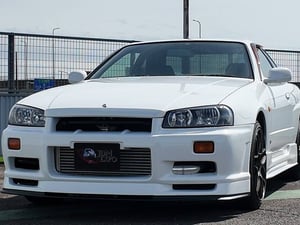 1999 Nissan Skyline