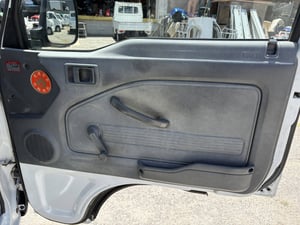 1998 HONDA ACTY Lifter W Power Lift Gate Full-Time 4WD 5MT 660CC 31000 mi — photo 6