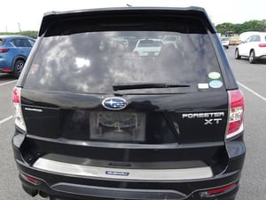 2011 Subaru Forester 2.0XT — photo 5