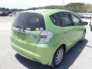 2011 Honda Fit Hybrid SMART — photo 6