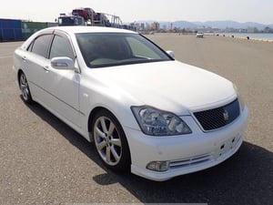 2005 TOYOTA CROWN ATHLETE G PACKAGE
