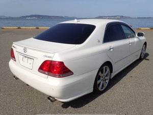 2005 TOYOTA CROWN ATHLETE G PACKAGE — photo 6