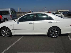 2005 TOYOTA CROWN ATHLETE — photo 3