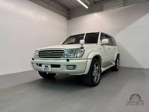 Toyota Land Cruiser VX Limited V8 1998 — photo 3