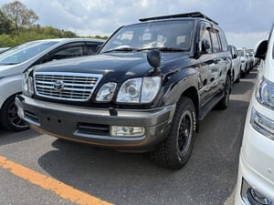 Toyota Land Cruiser Cygnus 1999 — photo 3