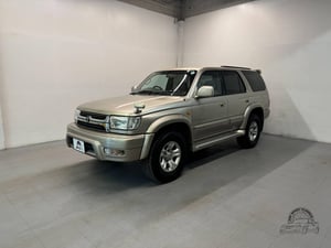Toyota Hilux Surf SSR-X 2000 — photo 2