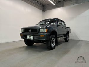 Toyota Hilux Pickup Double Cab SR 1994 — photo 3