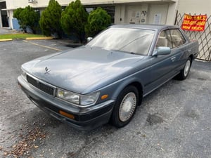 1989 Nissan Laurel Medalist C33 — photo 3