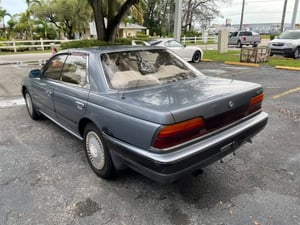 1989 Nissan Laurel Medalist C33 — photo 5