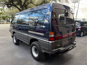 1996 Mitsubishi Delica Turbo Diesel Star Wagon GLX P35W — photo 5
