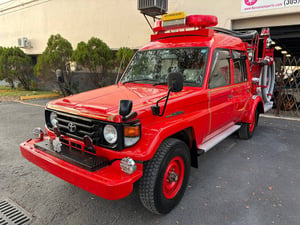 2001 Toyota Land Cruiser 70 A/C Diesel 4WD Fire Truck HZJ79 — photo 3